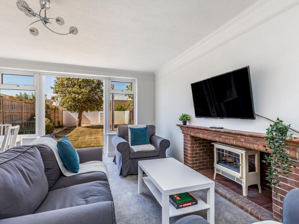 Pass The Keys Lovely Ground Floor Flat With Large Garden Τσίτσεστερ Εξωτερικό φωτογραφία