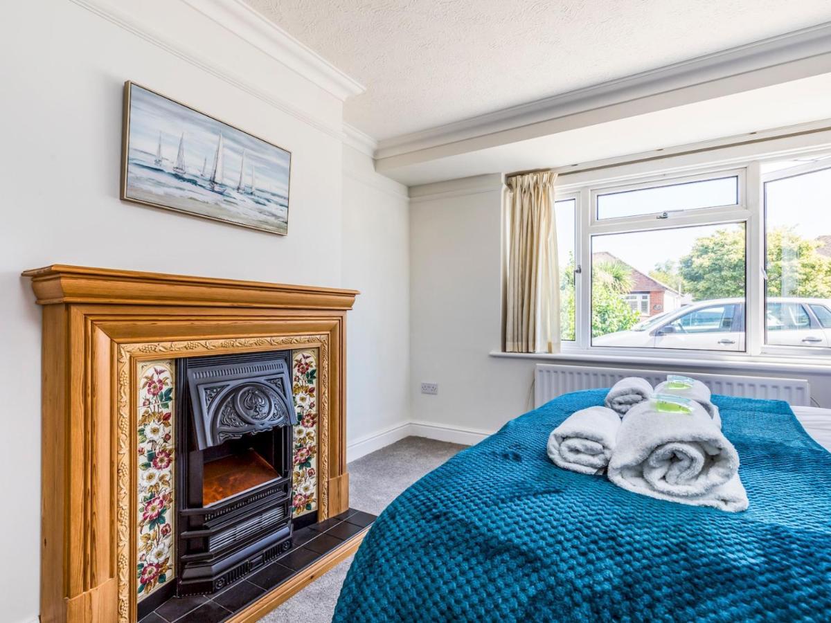 Pass The Keys Lovely Ground Floor Flat With Large Garden Τσίτσεστερ Εξωτερικό φωτογραφία