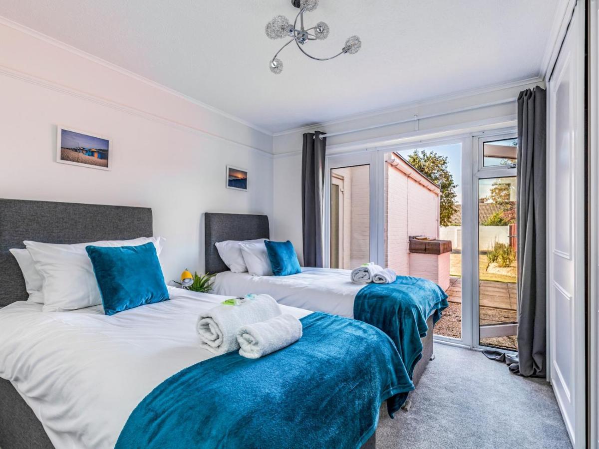 Pass The Keys Lovely Ground Floor Flat With Large Garden Τσίτσεστερ Εξωτερικό φωτογραφία